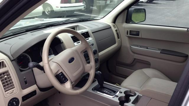 Ford Escape 2008 photo 2