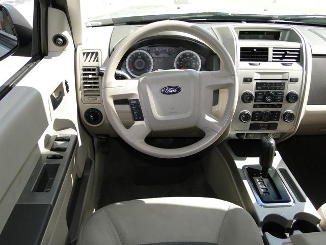 Ford Escape 2008 photo 1