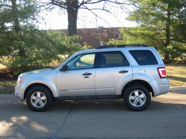 Ford Escape 2008 photo 2