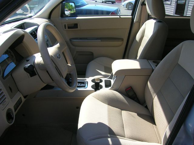 Ford Escape 2008 photo 11