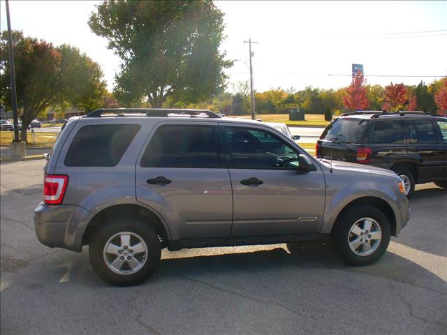 Ford Escape 2008 photo 2