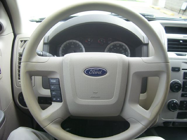 Ford Escape 2008 photo 18