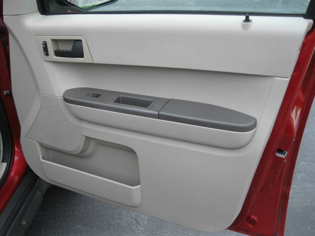 Ford Escape 2008 photo 3