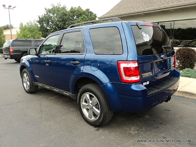 Ford Escape 2008 photo 2