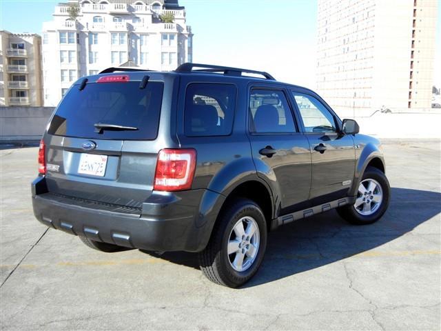 Ford Escape 2008 photo 2