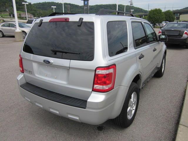 Ford Escape 2008 photo 1