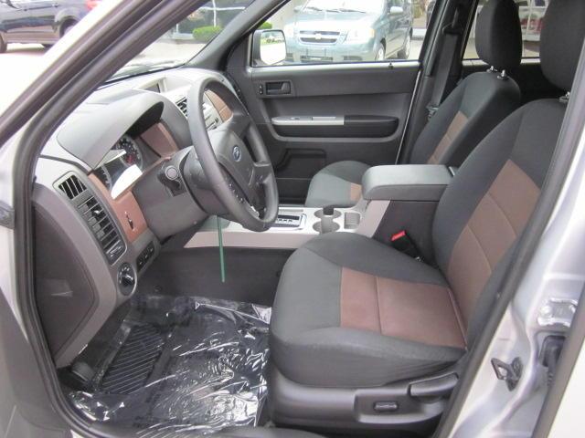 Ford Escape 2008 photo 3