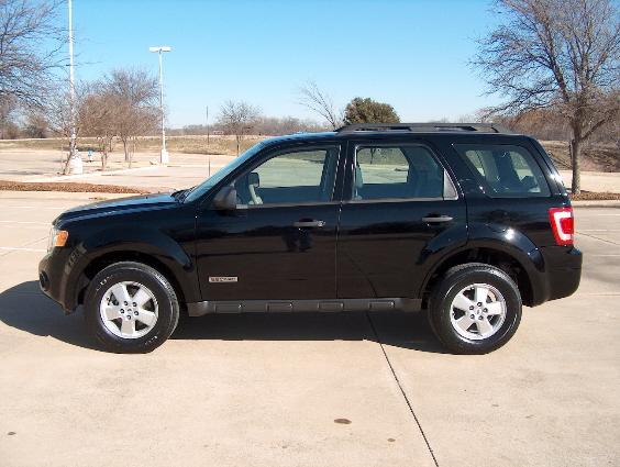 Ford Escape 2008 photo 2