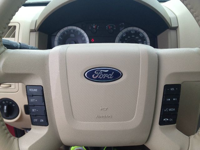 Ford Escape 2009 photo 1