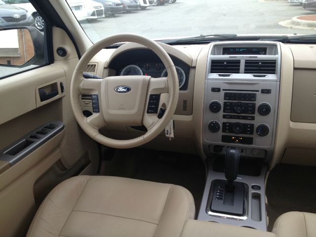 Ford Escape 2009 photo 20