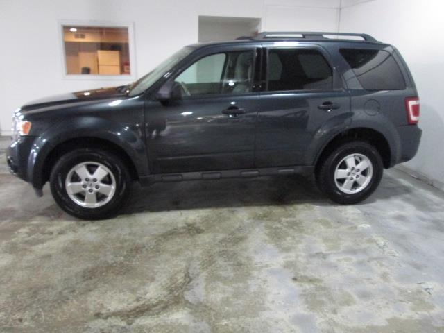 Ford Escape 2009 photo 2