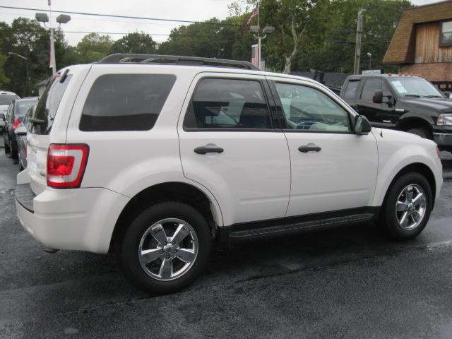 Ford Escape 2009 photo 3