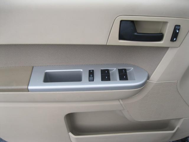 Ford Escape 2009 photo 5