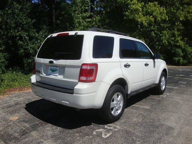 Ford Escape 2009 photo 2