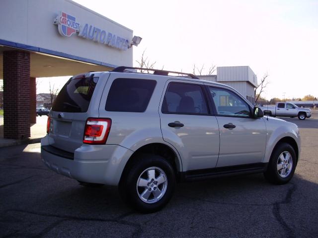 Ford Escape 2009 photo 2