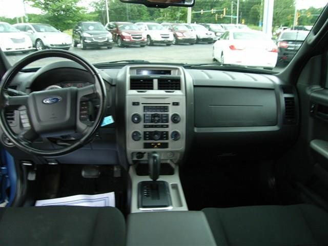 Ford Escape 2009 photo 4