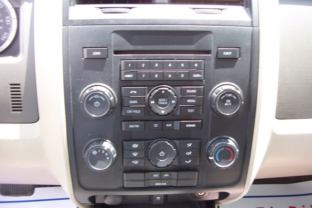 Ford Escape 2009 photo 10