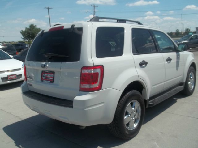 Ford Escape 2009 photo 2