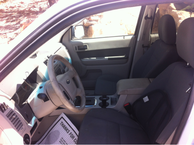 Ford Escape 2009 photo 2