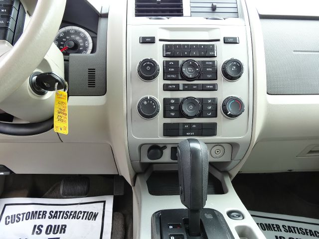 Ford Escape 2009 photo 4