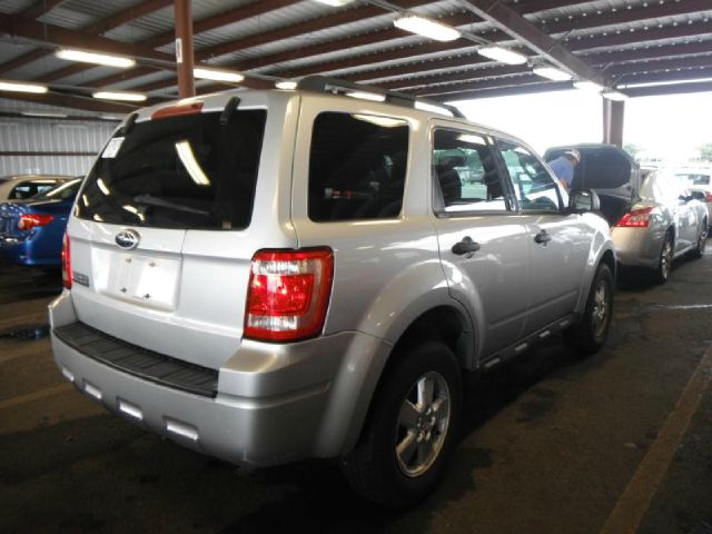 Ford Escape 2009 photo 2