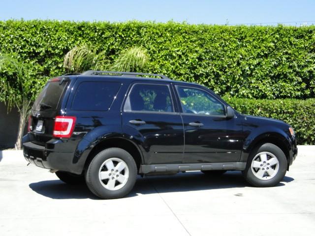 Ford Escape 2009 photo 1