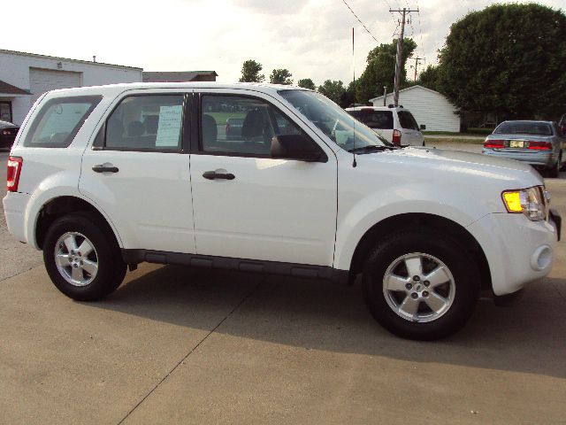 Ford Escape 2009 photo 2