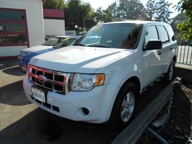 Ford Escape 2010 photo 3