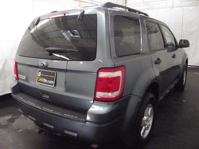 Ford Escape 2010 photo 1