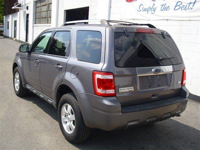 Ford Escape 2010 photo 2