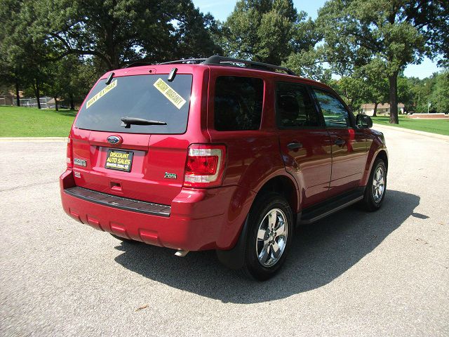 Ford Escape 31 FOOT SUV