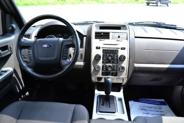 Ford Escape 2010 photo 6