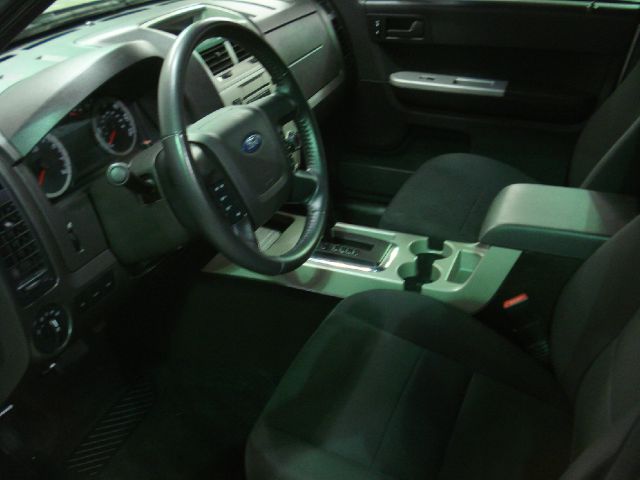 Ford Escape 2010 photo 12