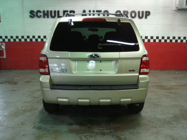 Ford Escape 2010 photo 3