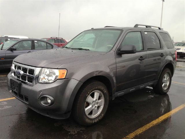 Ford Escape 2010 photo 1