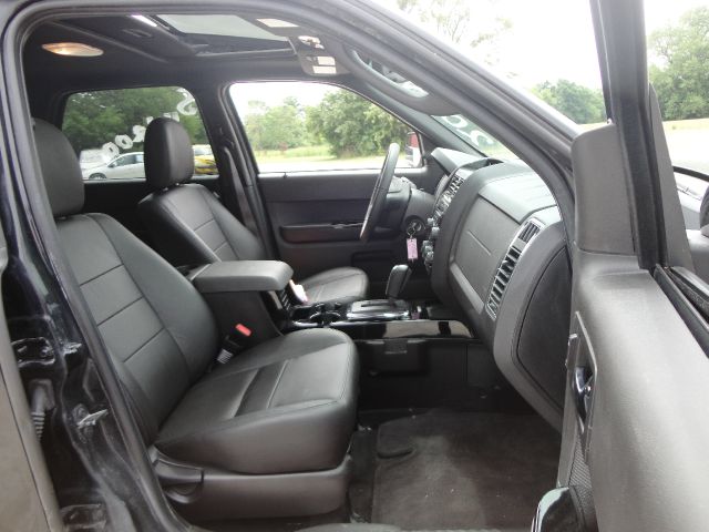 Ford Escape 2010 photo 12