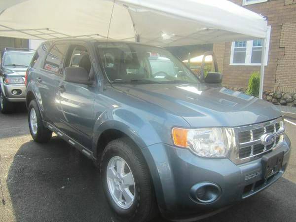 Ford Escape 2010 photo 3