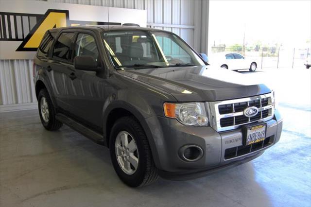 Ford Escape 2010 photo 1