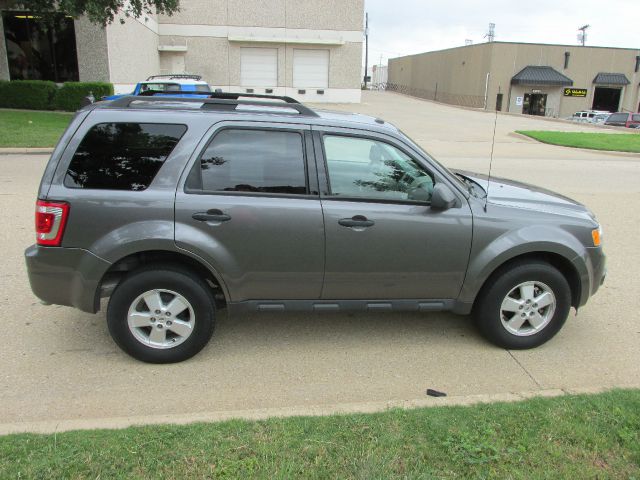 Ford Escape 2010 photo 4