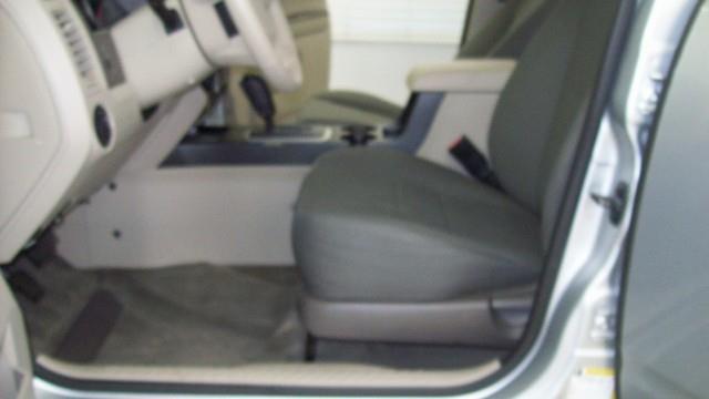 Ford Escape 2010 photo 3