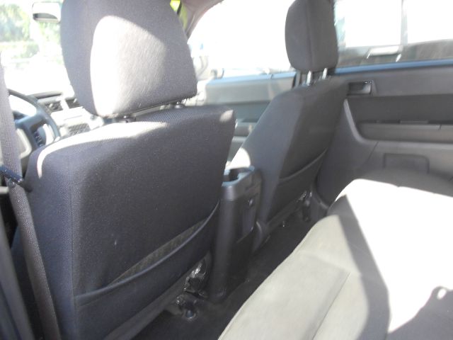 Ford Escape 2010 photo 4