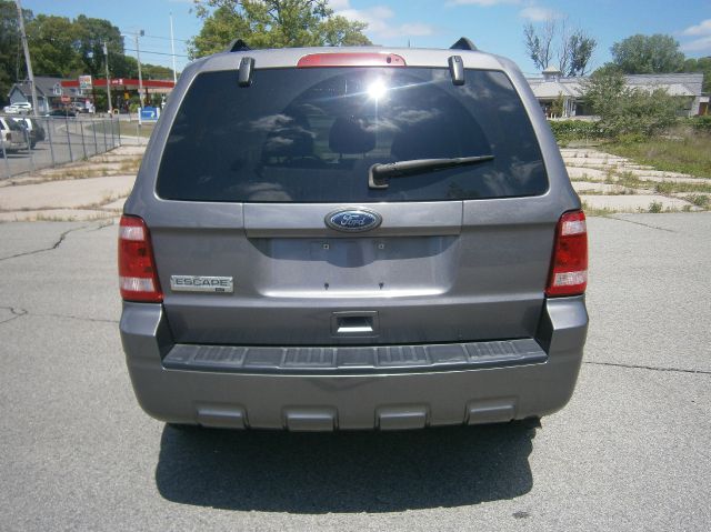 Ford Escape 2010 photo 3