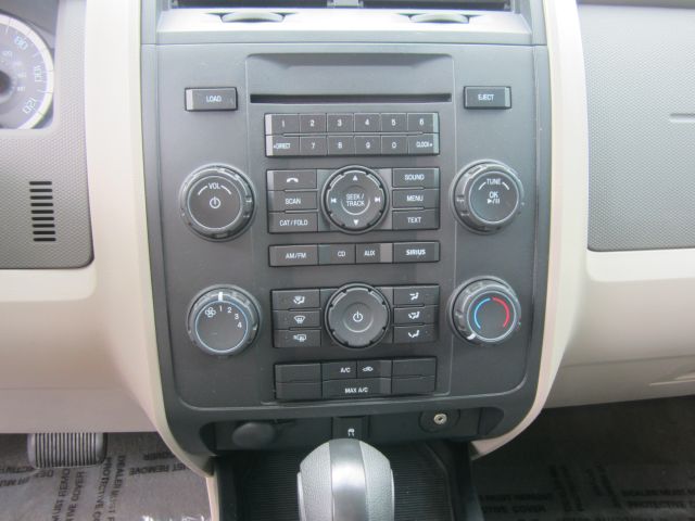 Ford Escape 2010 photo 5