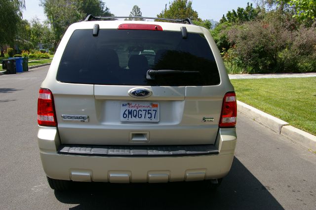 Ford Escape 2010 photo 4