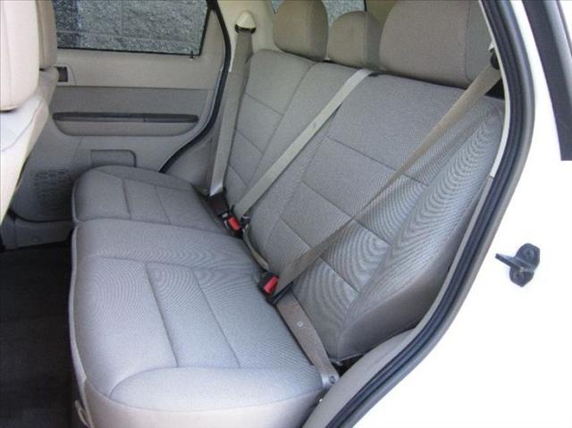 Ford Escape 2010 photo 11