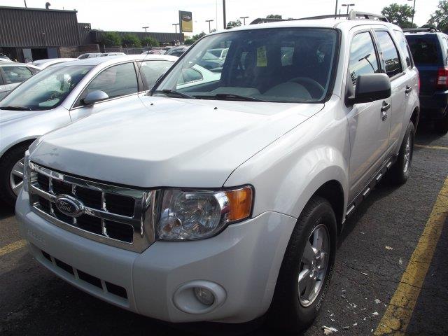 Ford Escape 2010 photo 1