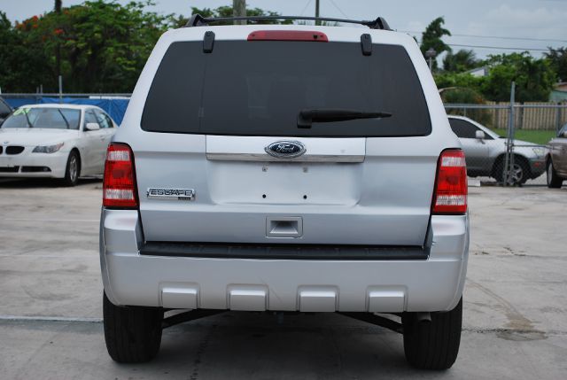 Ford Escape 2010 photo 14