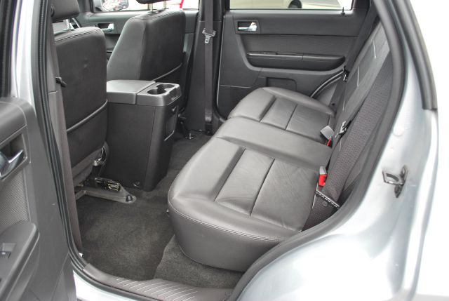 Ford Escape 2010 photo 3