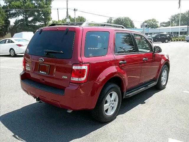 Ford Escape 2010 photo 2