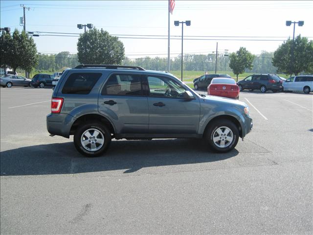 Ford Escape ESi Sport Utility